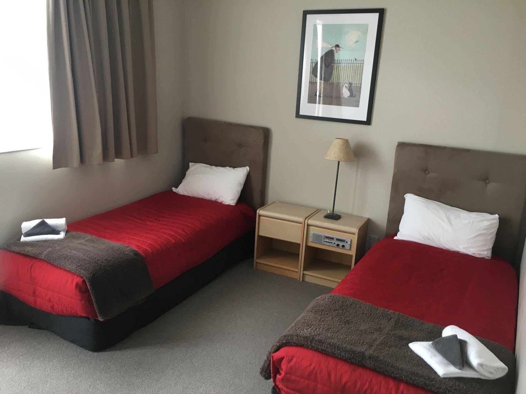 George Street Motel 4*